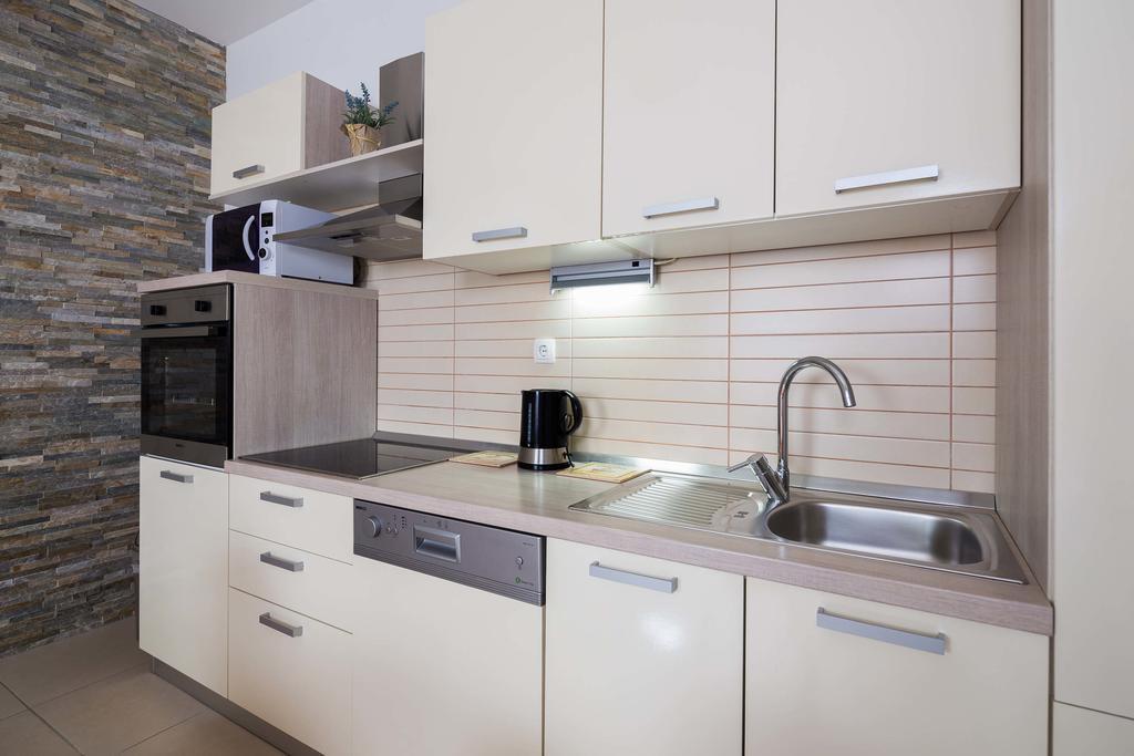 Apartma Panorama *